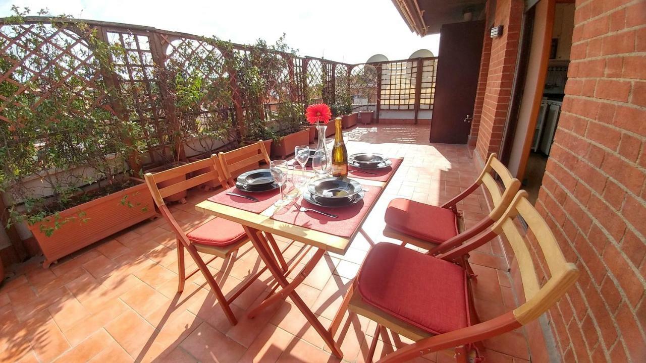 Terrace22 - Delizioso Attico Ben Collegato Apartment Roma Ngoại thất bức ảnh